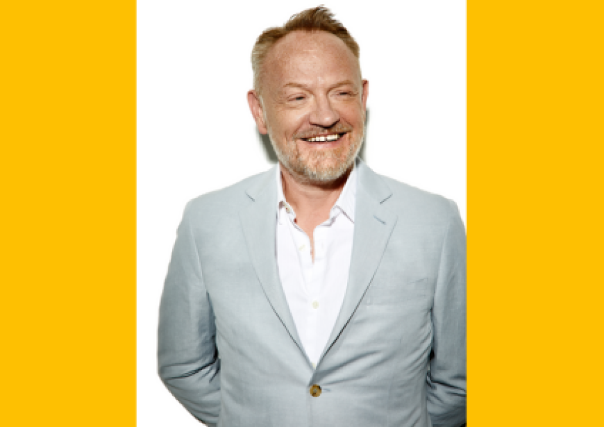 A headshot of Jared Harris